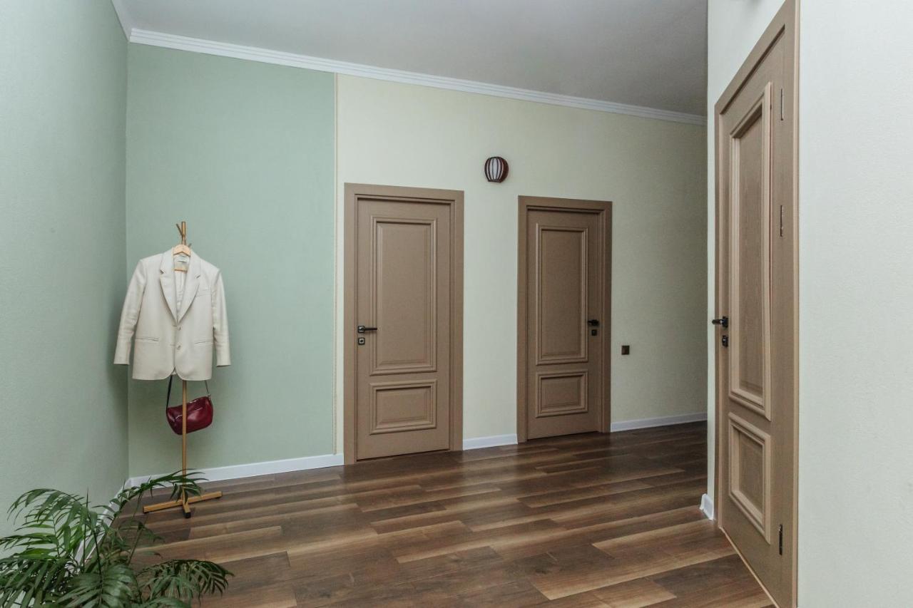 Просторные Апартаменты Класса Люкс Soechoemi Buitenkant foto
