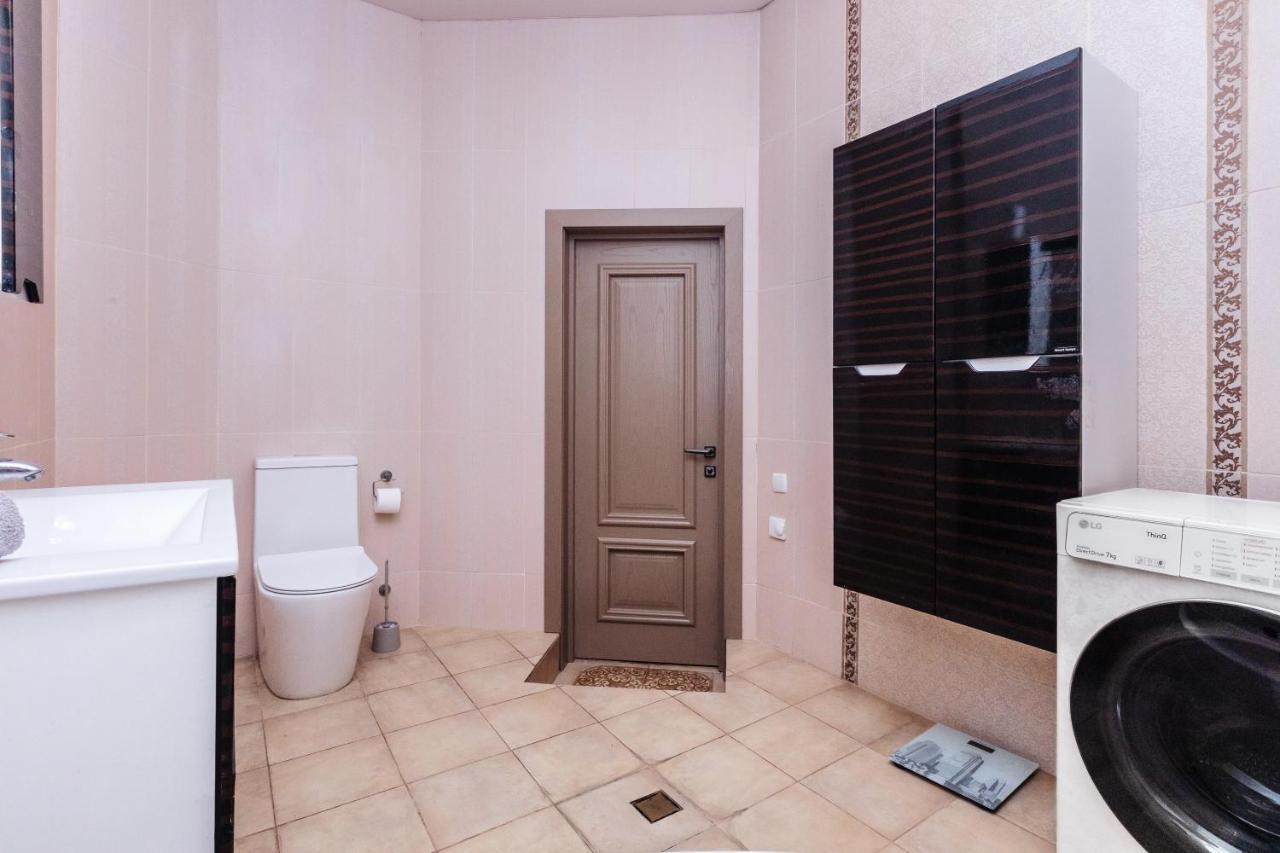 Просторные Апартаменты Класса Люкс Soechoemi Buitenkant foto